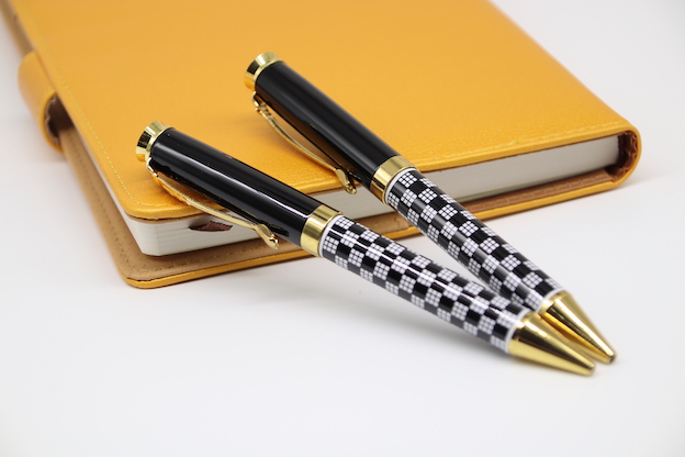 PN1056 Metal Pen/Roller Pen Tartan design
