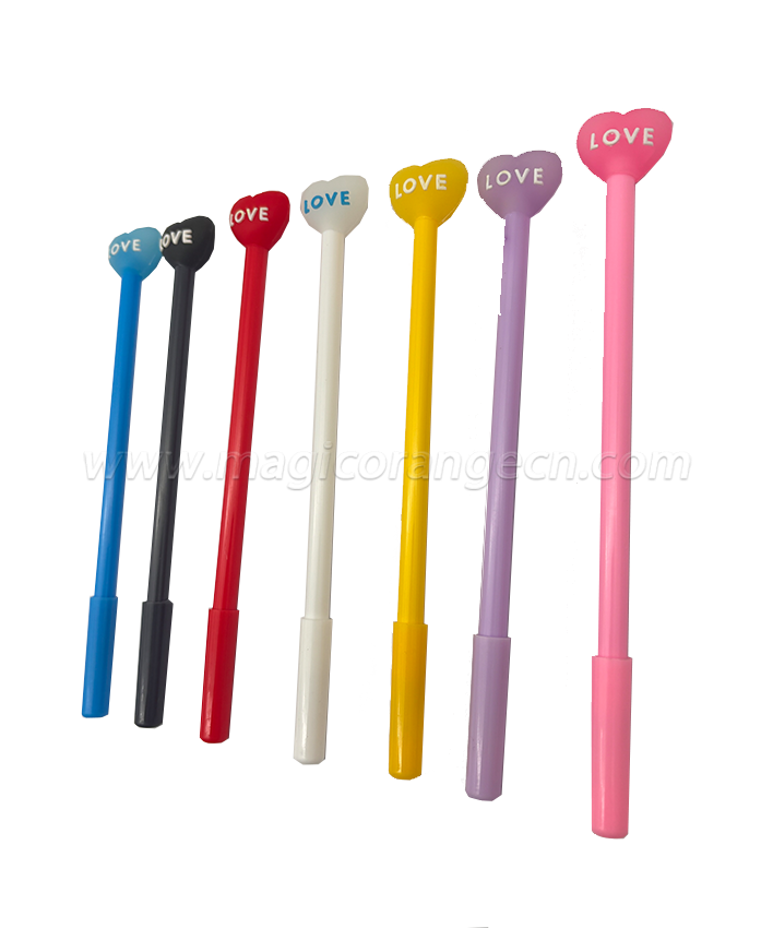 colored heart-shaped ballpoint pen